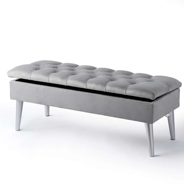 Elegante puf acolchado gris claro con espacio de almacenamiento, un mueble cómodo y práctico