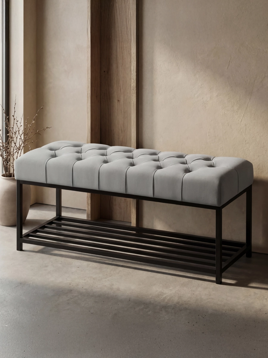 Banco gris para zapatos con asiento acolchado