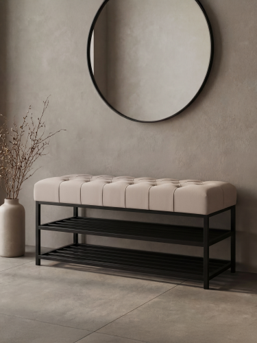 Banco industrial para el recibidor con tapizado beige