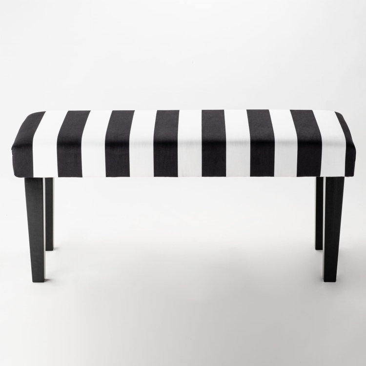 Banco tapizado con estampado de rayas