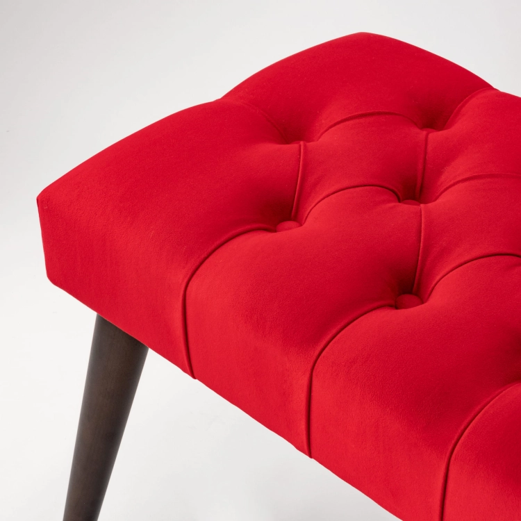 Elegante banco acolchado rojo
