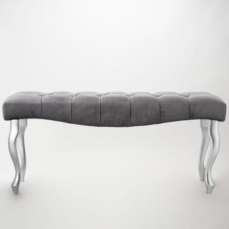 Banco gris con asiento acolchado en forma de onda