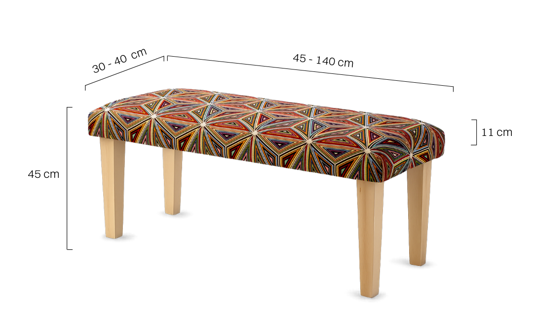 Ławka wzorzysta na drewnianych nogach